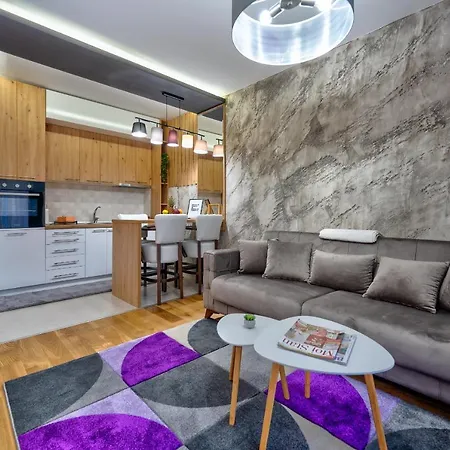 Mons In Vila Katalina Apartment