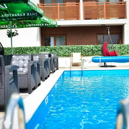 Apartment Mons In Vila Katalina *